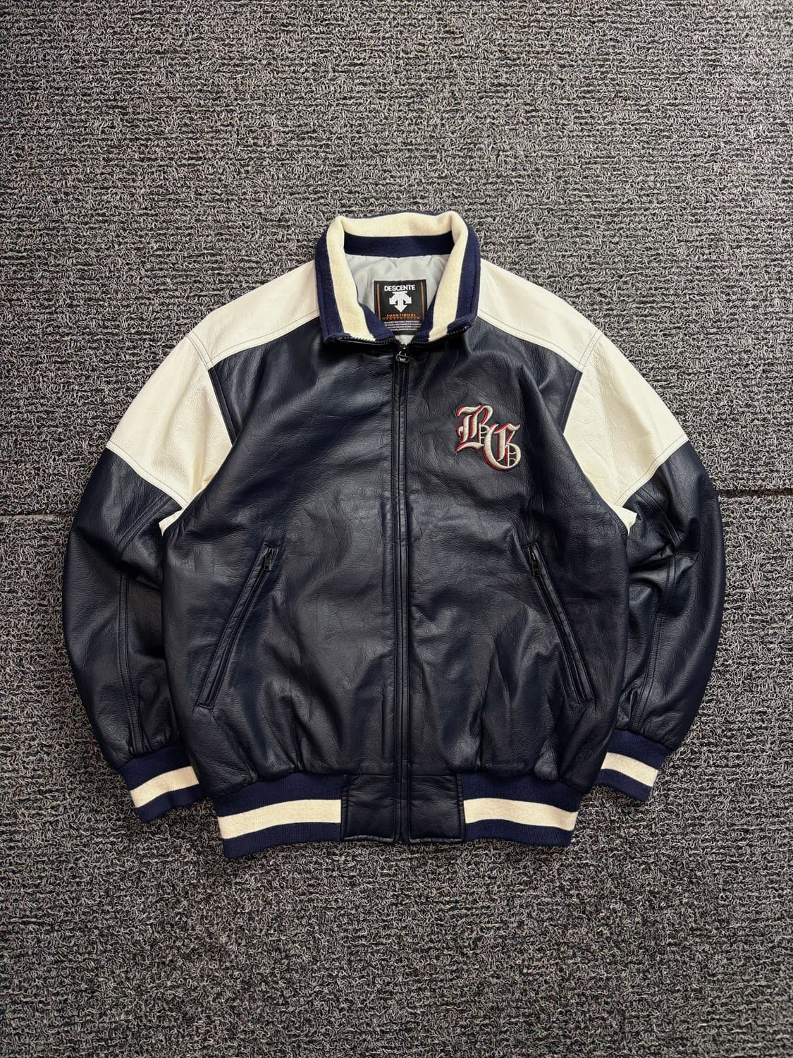 데상트 일판 오리지날 누빔 바시티 스타디움 점퍼 2115 상품이미지2