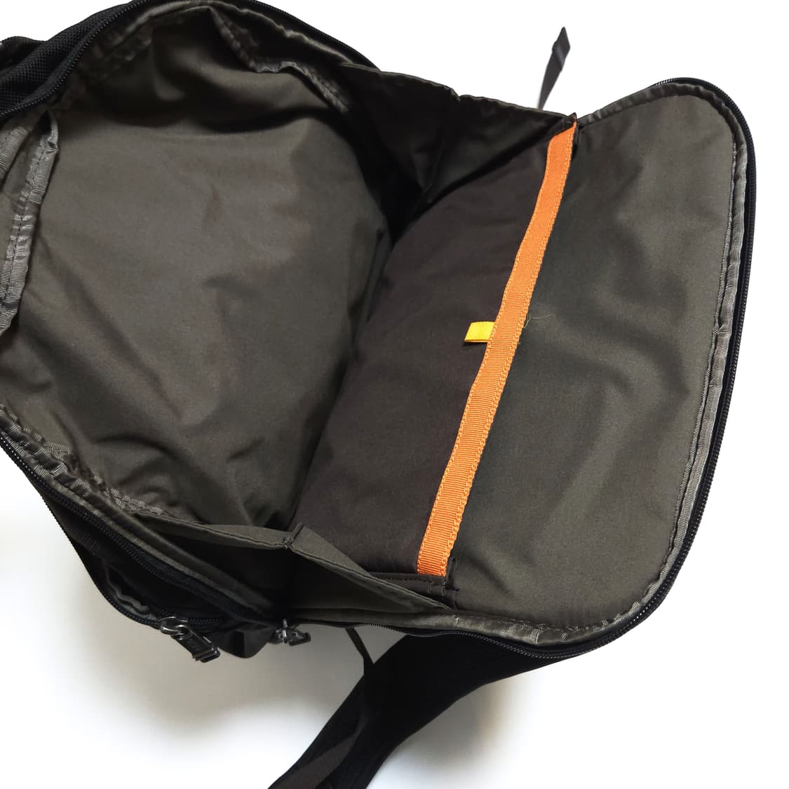 투미 TUMI 베르토나 백팩 가방 상품이미지6