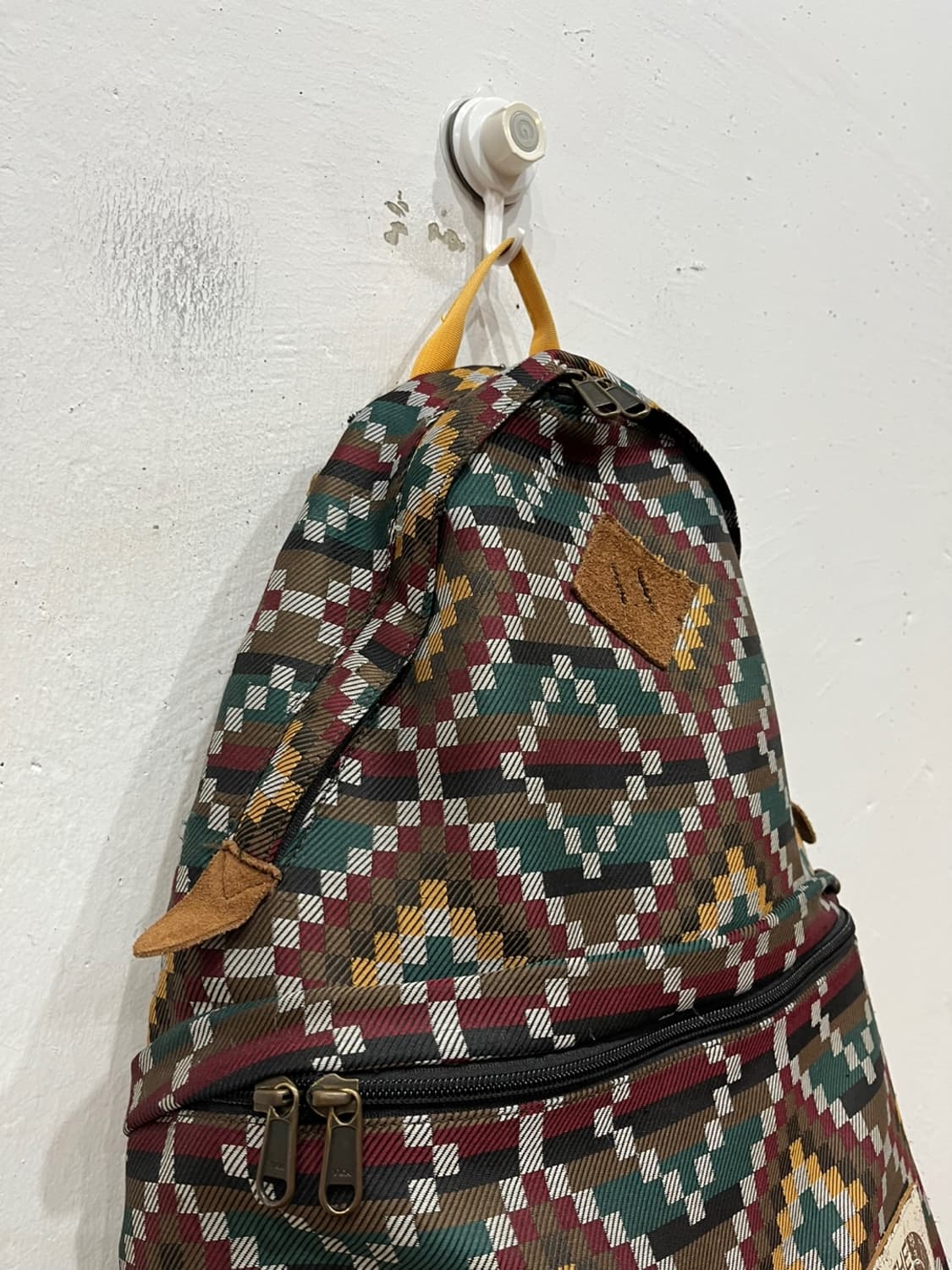 노스페이스 리미티드 에스닉 스웨이드 백팩 상품이미지4