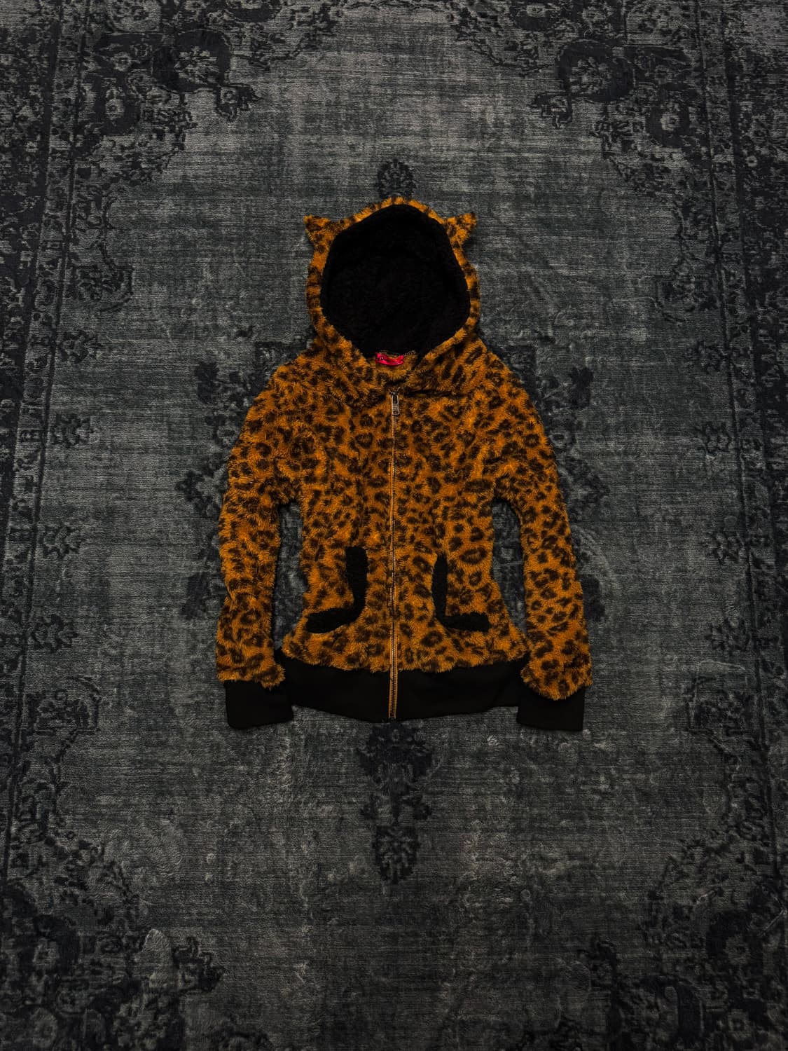 Dig deep cat ear leopard fur hoodie 상품이미지1