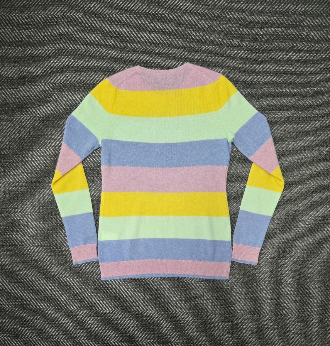 차터클럽 캐시미어100%니트 스트라이프 패턴 니트티 상품이미지2