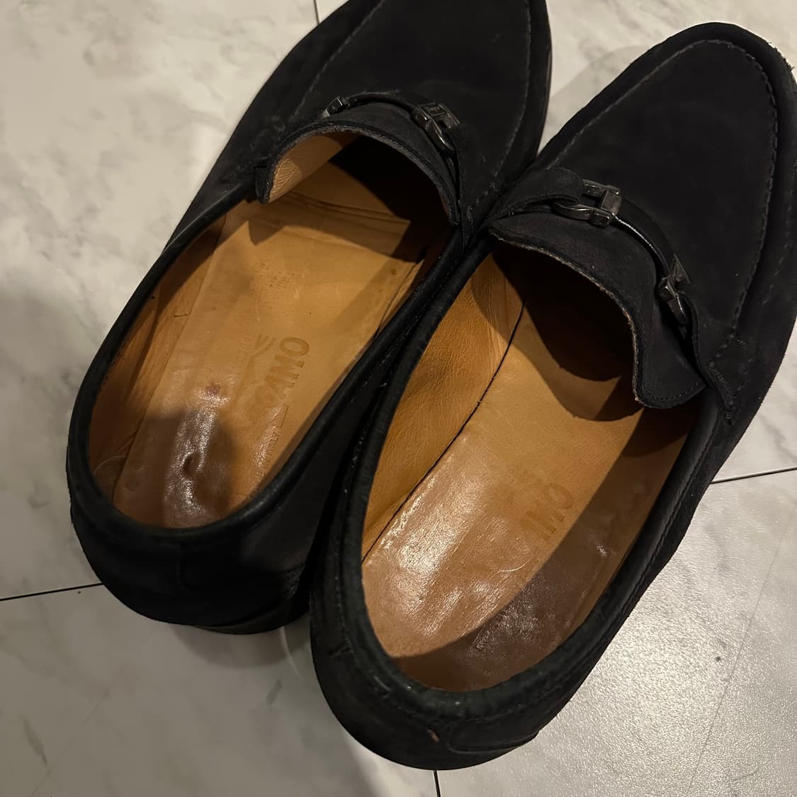 페라가모 Ferragamo 스웨이드 간치니 로퍼 상품이미지4