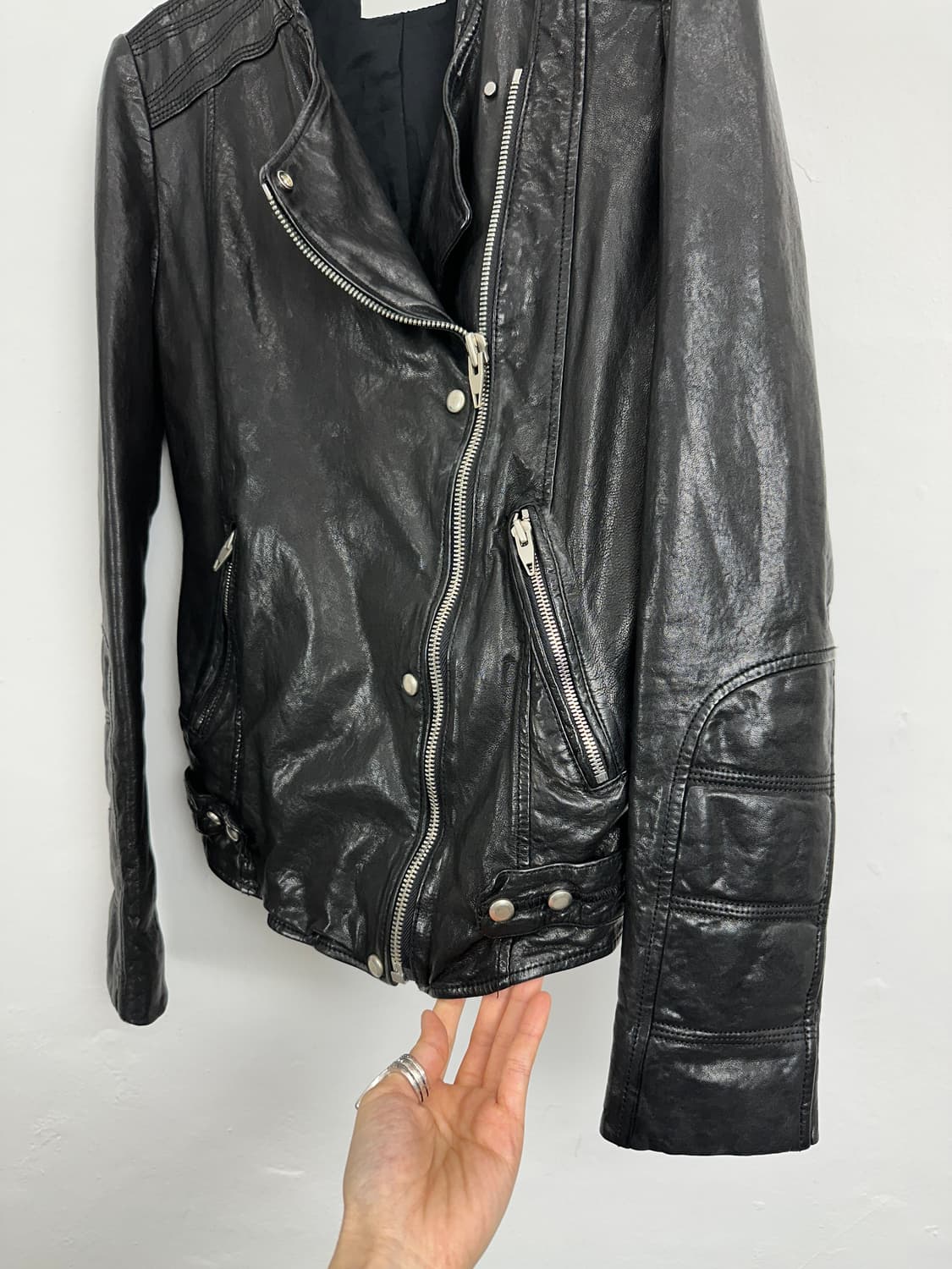 Sandro Paris Asymmetric Studded Lambskin 상품이미지5