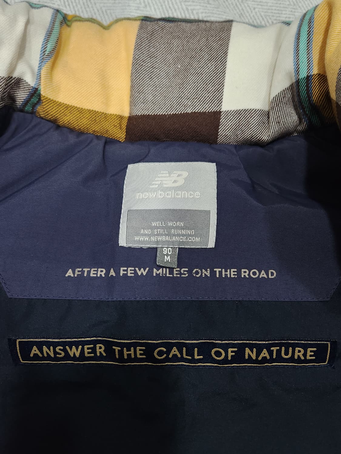 뉴발란스 체크 패턴 덕다운 패딩 조끼 남녀공용 90(M)사이즈 상품이미지7