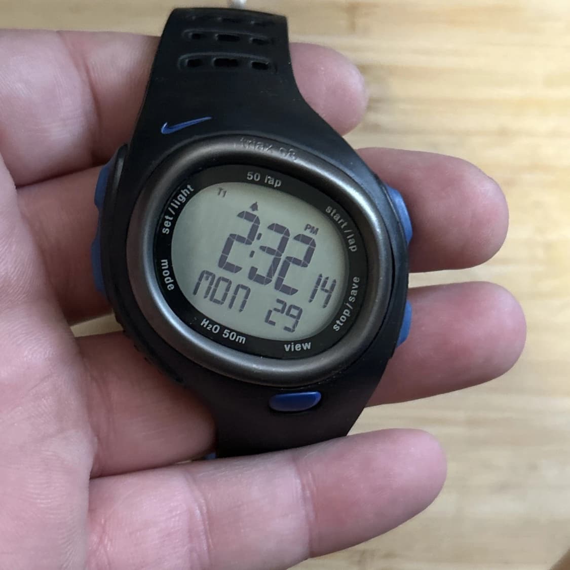 나이키 트라이액스 C8 디지털 시계 상품이미지2