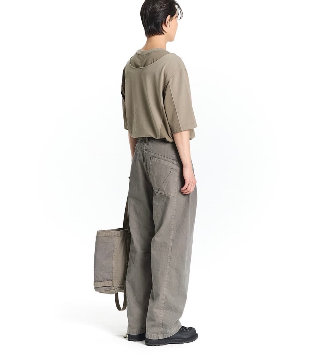 Symm multi paneled tee (khaki) 상품이미지1