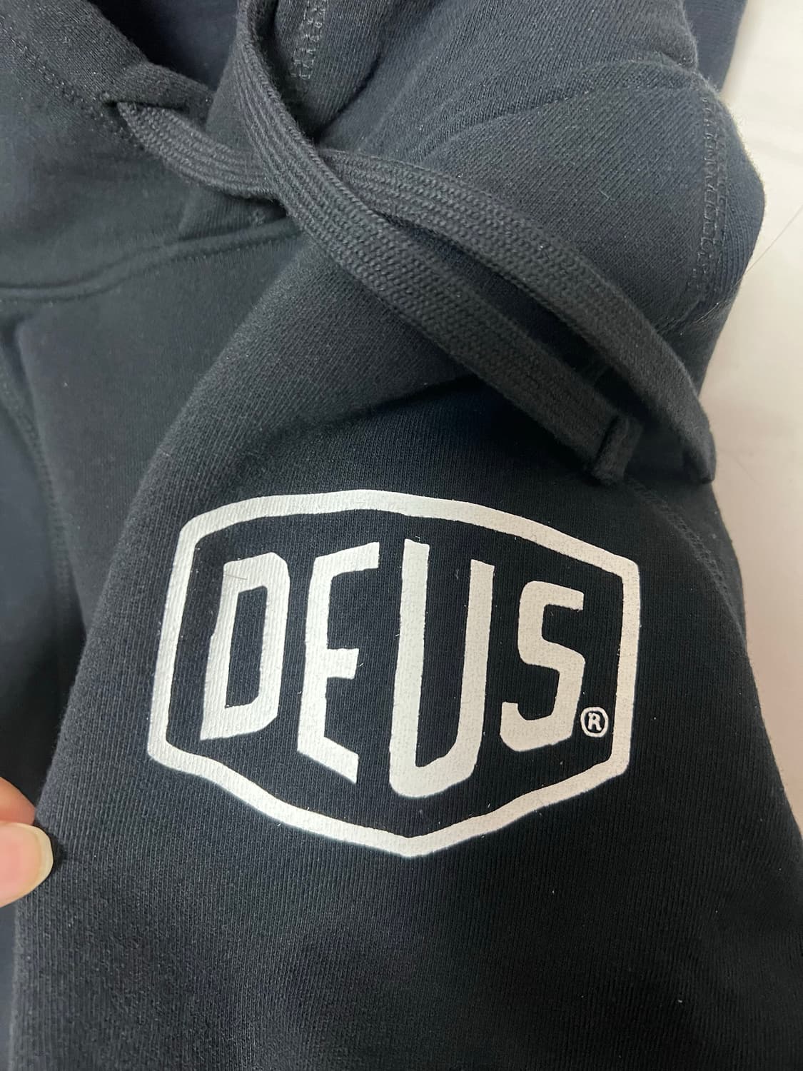 데우스 엑스 마키나 후드티 상품이미지4