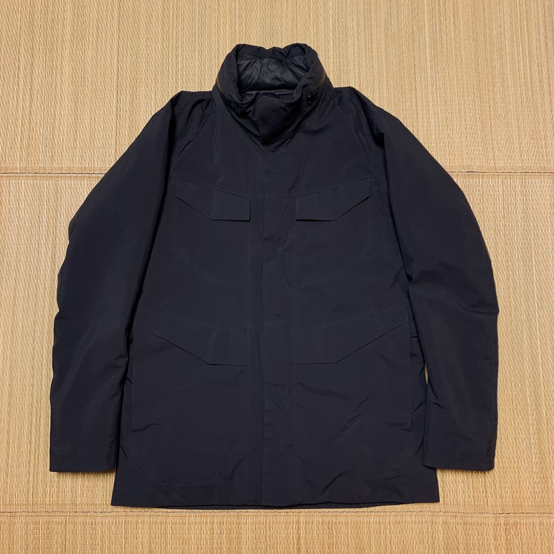 베일런스 필드 IS 자켓 상품이미지1