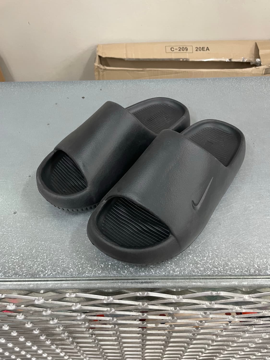 나이키 캄 슬라이드 US6 상품이미지2