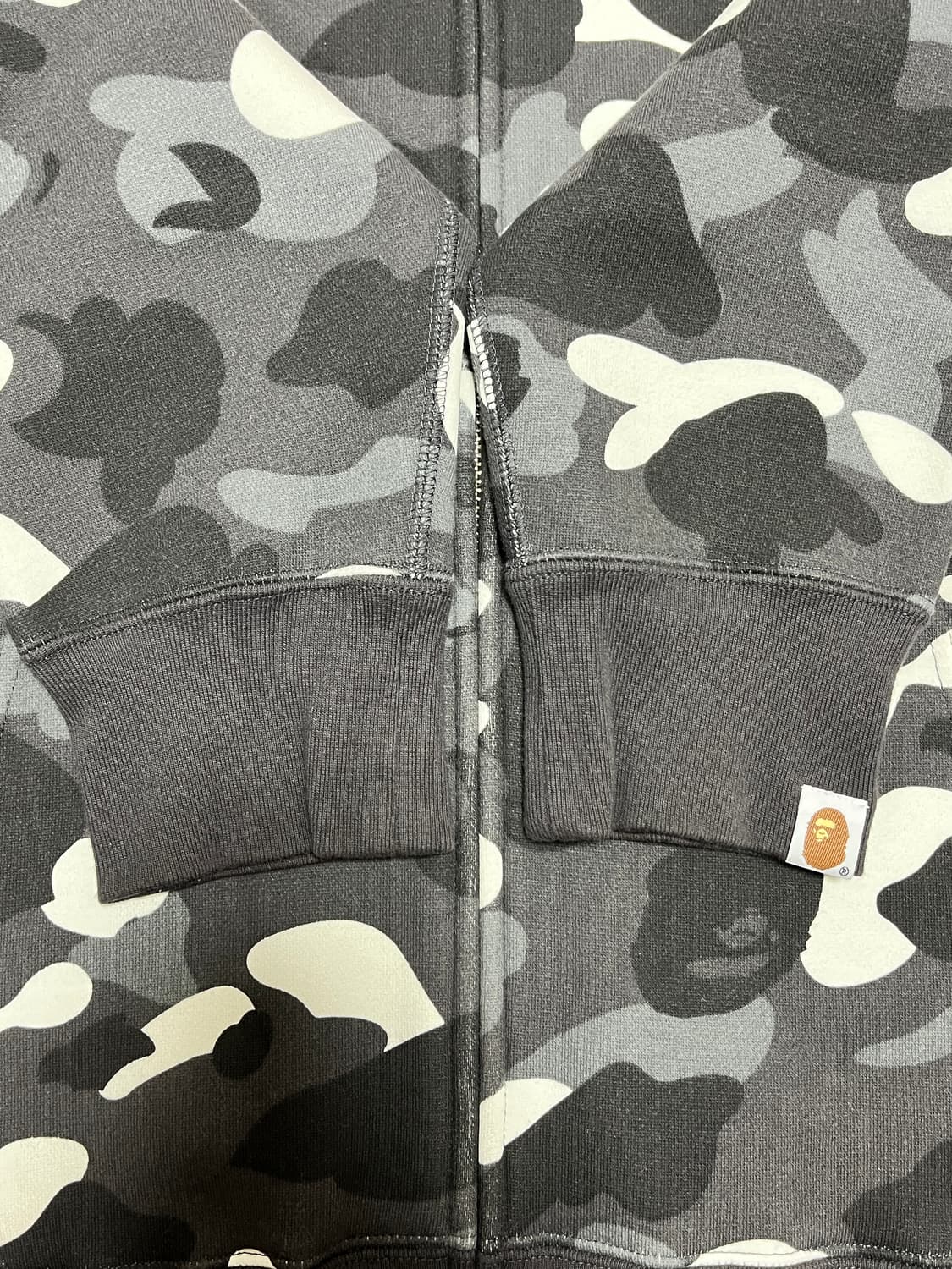 베이프 시티카모 샤크후드 블랙 xxl 상품이미지3