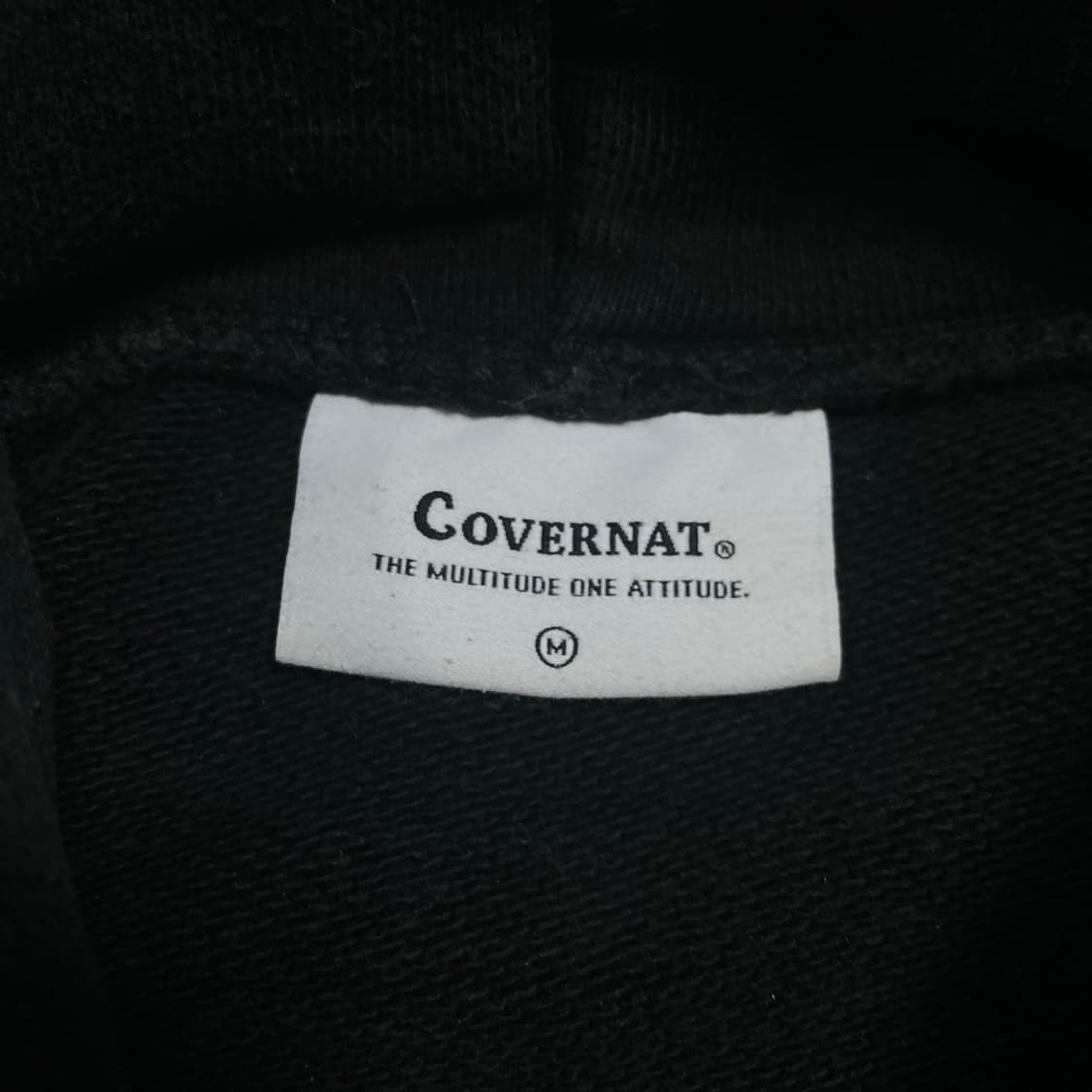 커버낫 스펠아웃 로고 블랙 후드티 상품이미지3