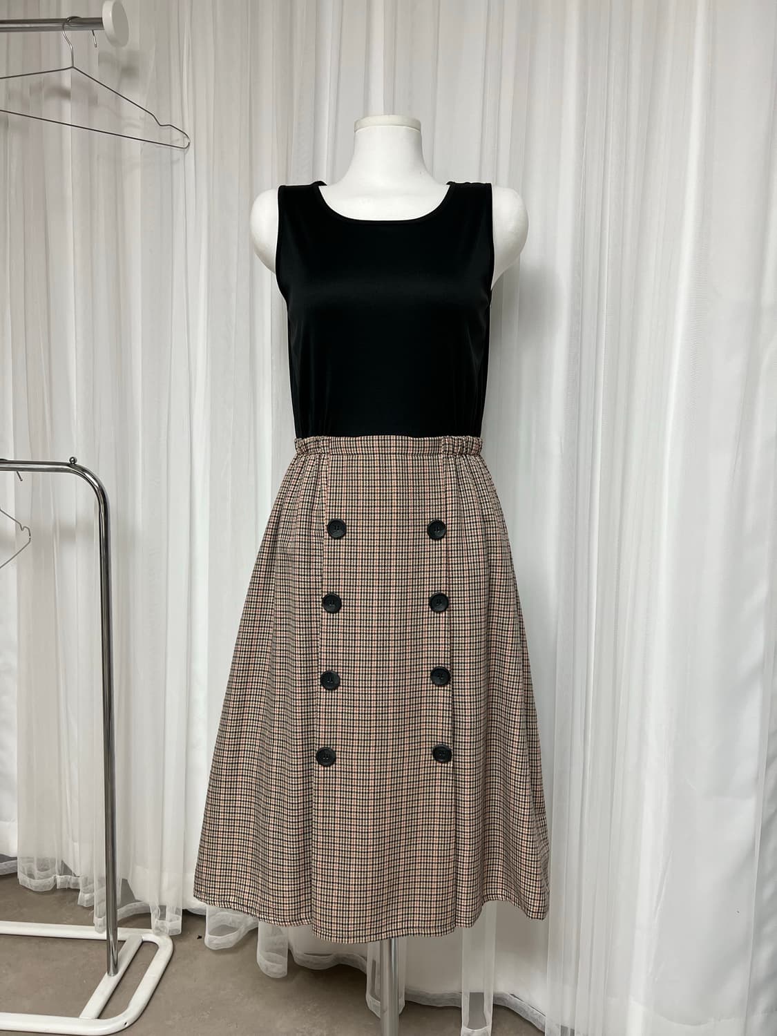 블랙나시 더블버튼 체크패턴 원피스 상품이미지1