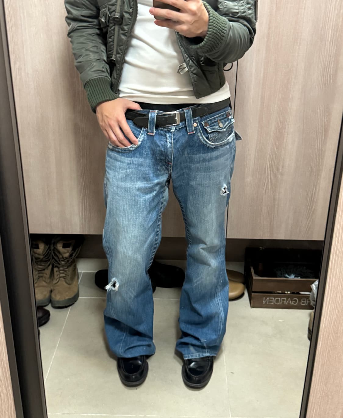 트루릴리젼 조이 슈퍼 티 부츠컷 데님 32 상품이미지1