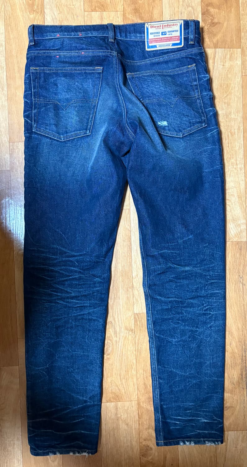 디젤 2023 D-Finitive 워싱진 32*32 상품이미지2