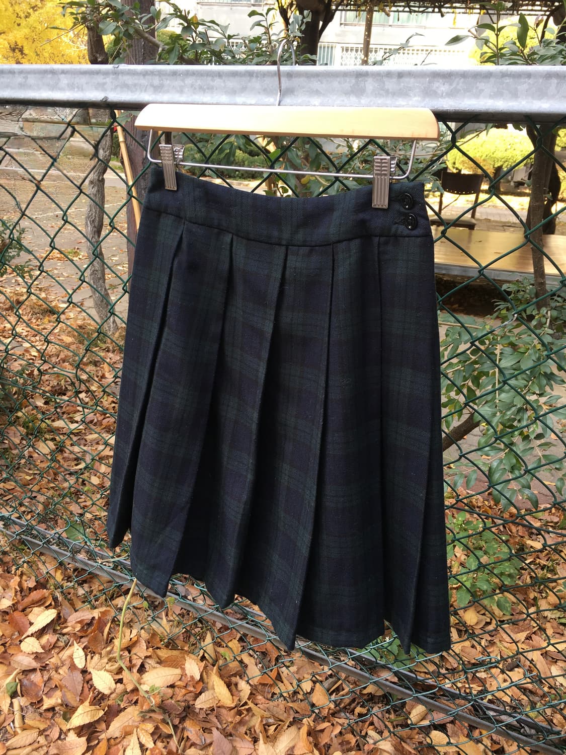 타탄 체크 플리츠 미디 스커트 상품이미지1