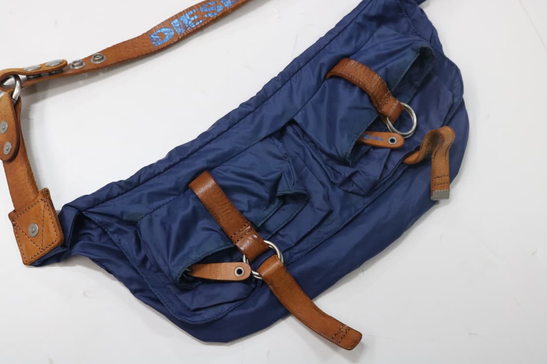 디젤 나일론 레더 배색 숄더백 상품이미지4