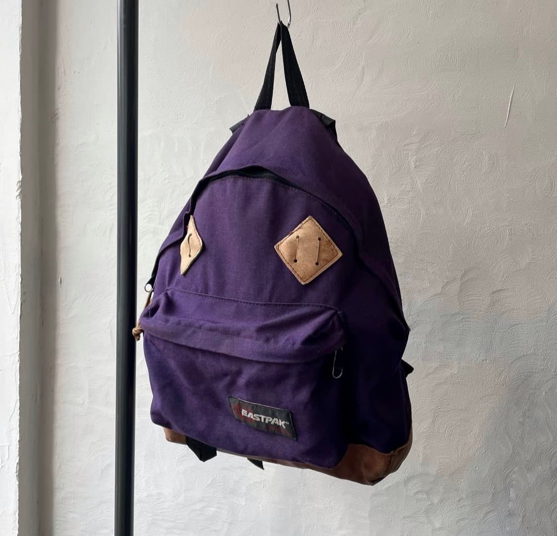 Eastpak 퍼플 백팩 상품이미지1