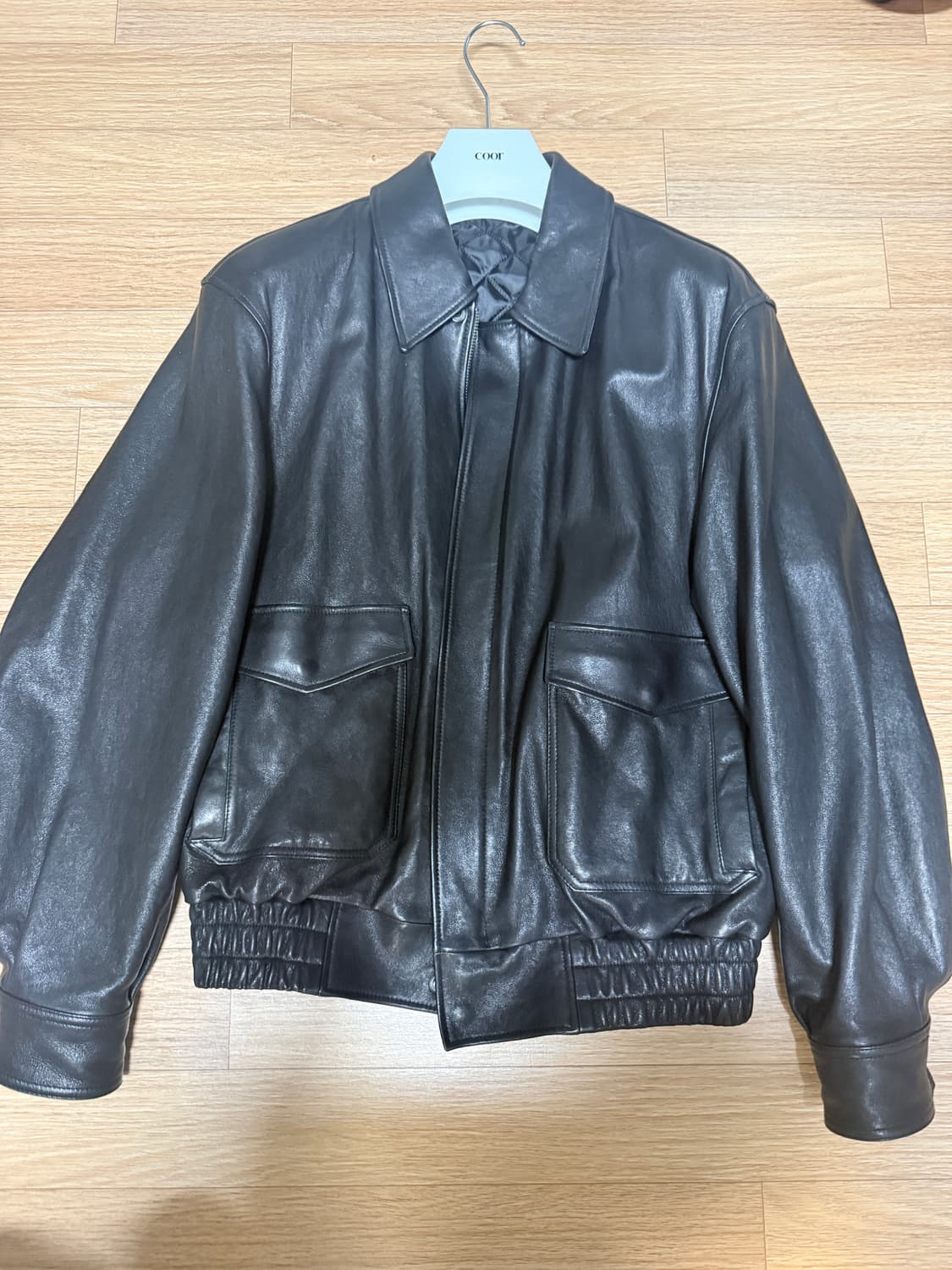 쿠어 베지터블 레더 a-2 레더자켓 상품이미지1