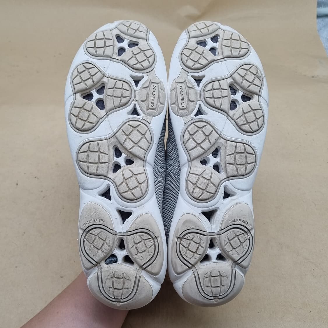 GEOX 제옥스 여성 스니커즈38 240 상품이미지3