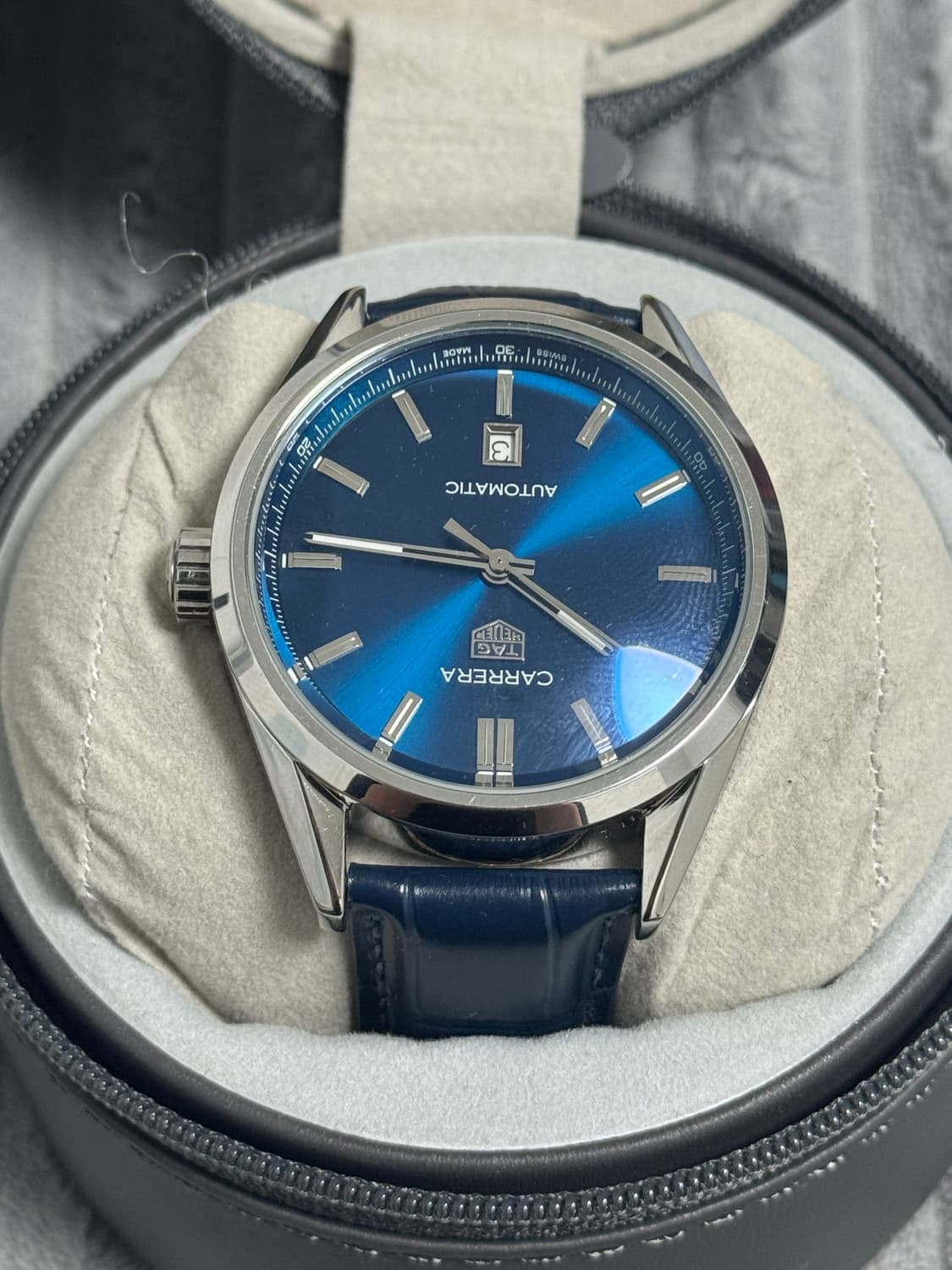 태그호이어 카레라 데이트 시계 상품이미지1