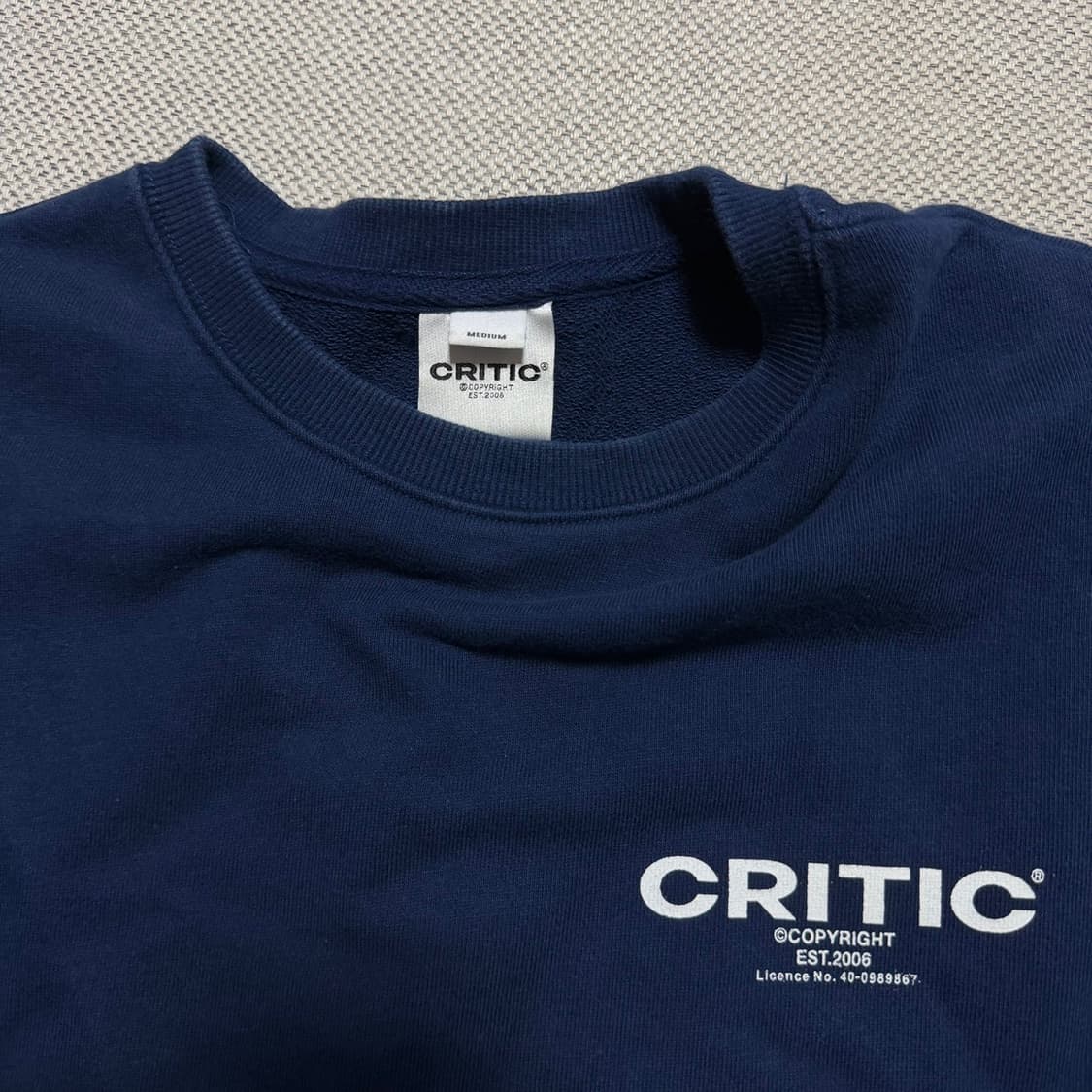 크리틱 맨투맨 상품이미지2