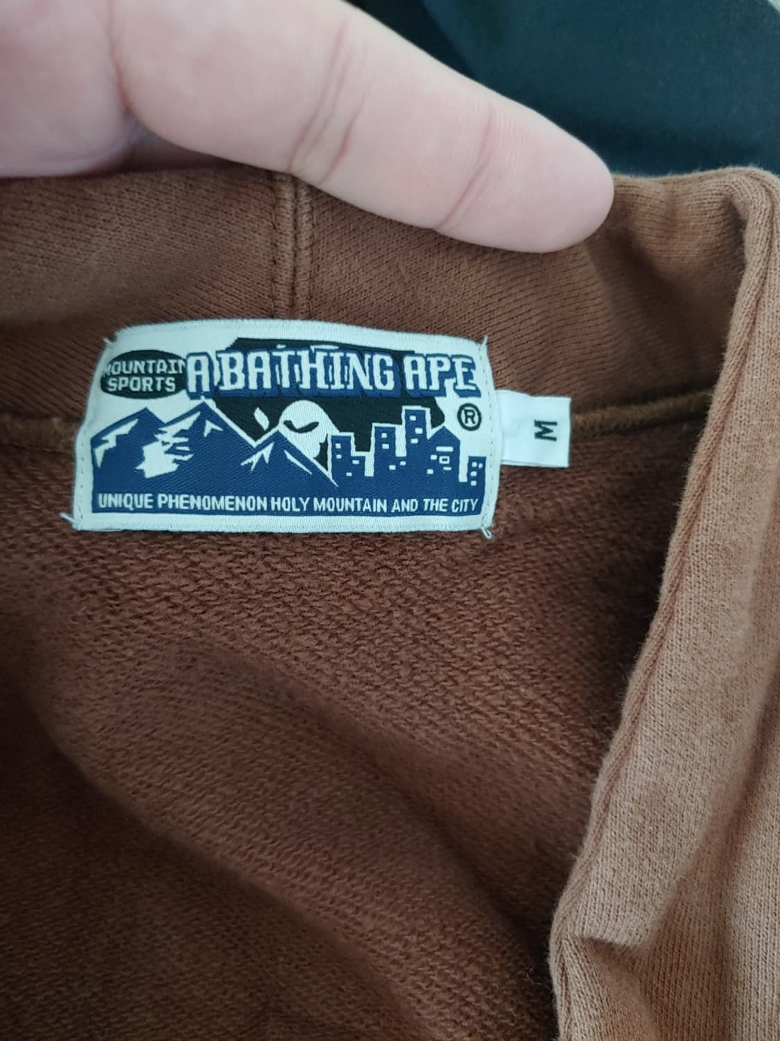 [M] 베이프 브라운 카모 가디건 상품이미지3