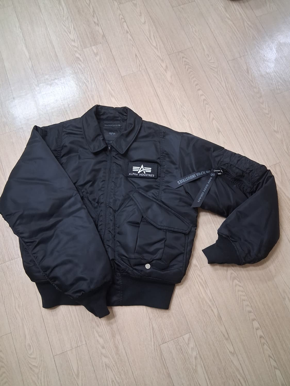 산산기어 X알파인더스트리 항공점퍼 1사이즈 (95~100) 상품이미지1