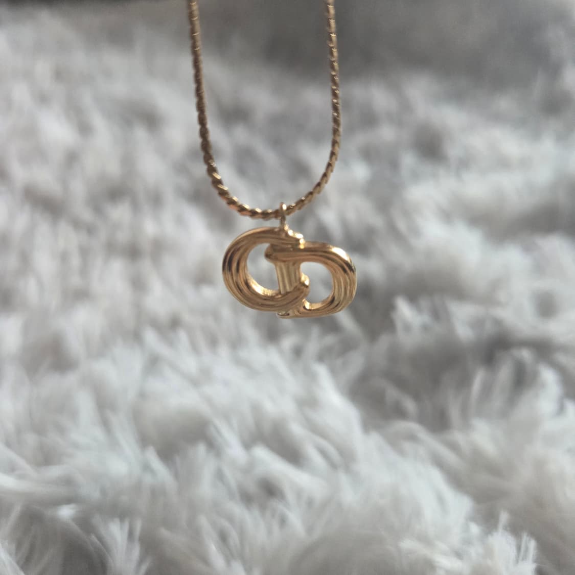 [정품] 디올 예리 CD 로고 목걸이 상품이미지1