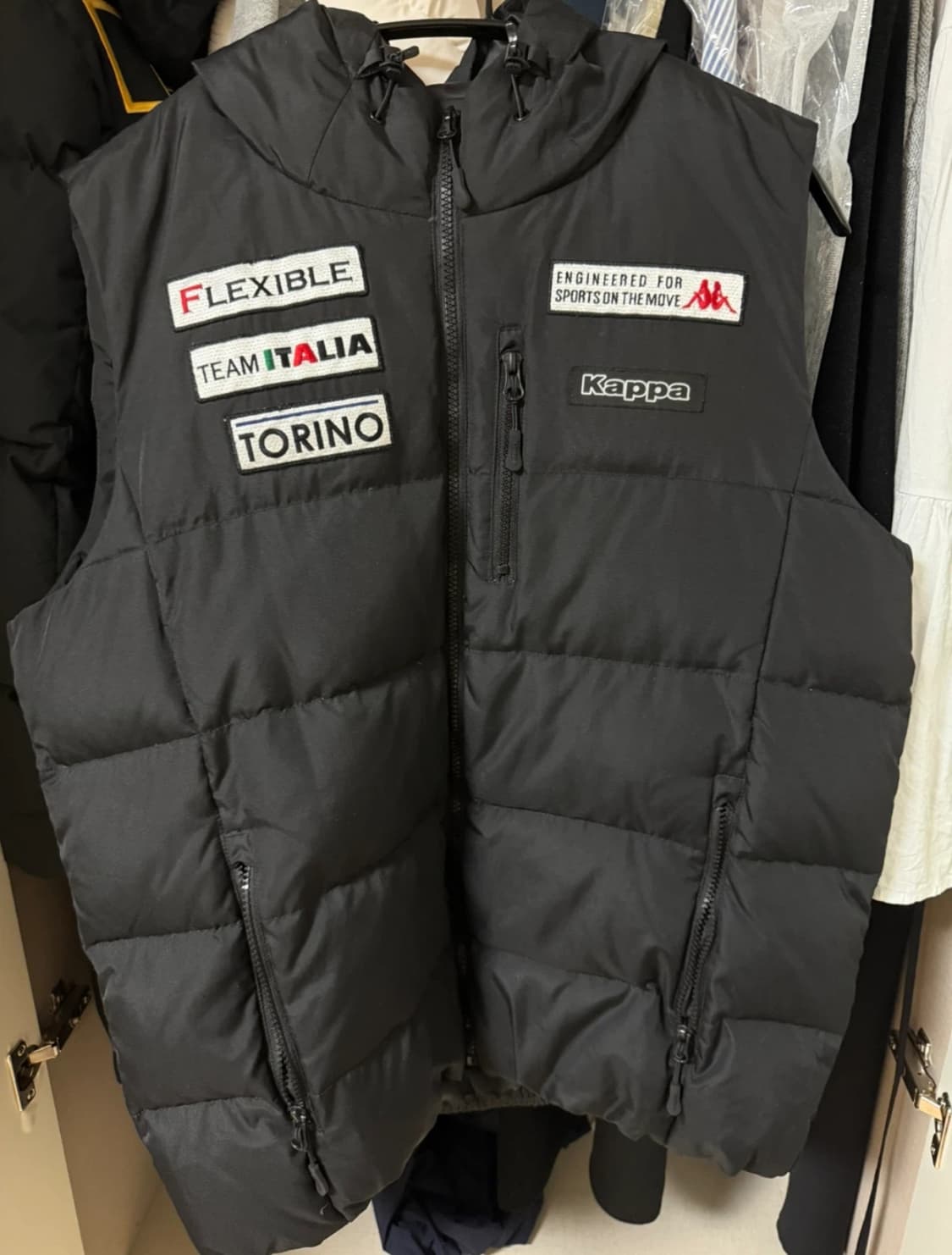 카파 후드 패딩 조끼 블랙 100(L) 상품이미지1