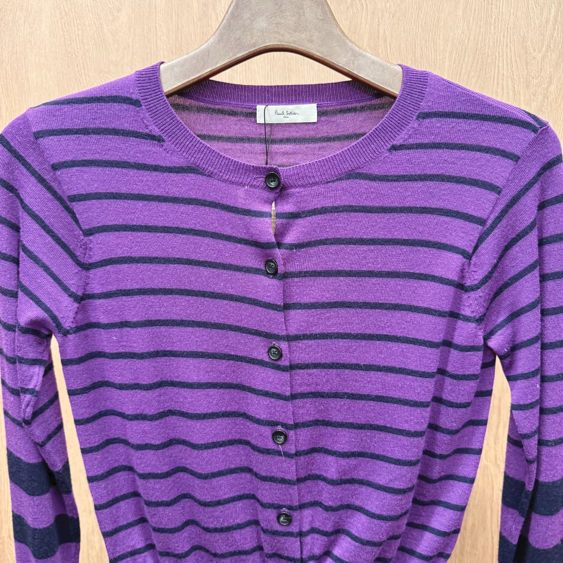 폴스미스 긴팔 라운드넥 니트 가디건 스트라이프 디테일 퍼플 상품이미지4