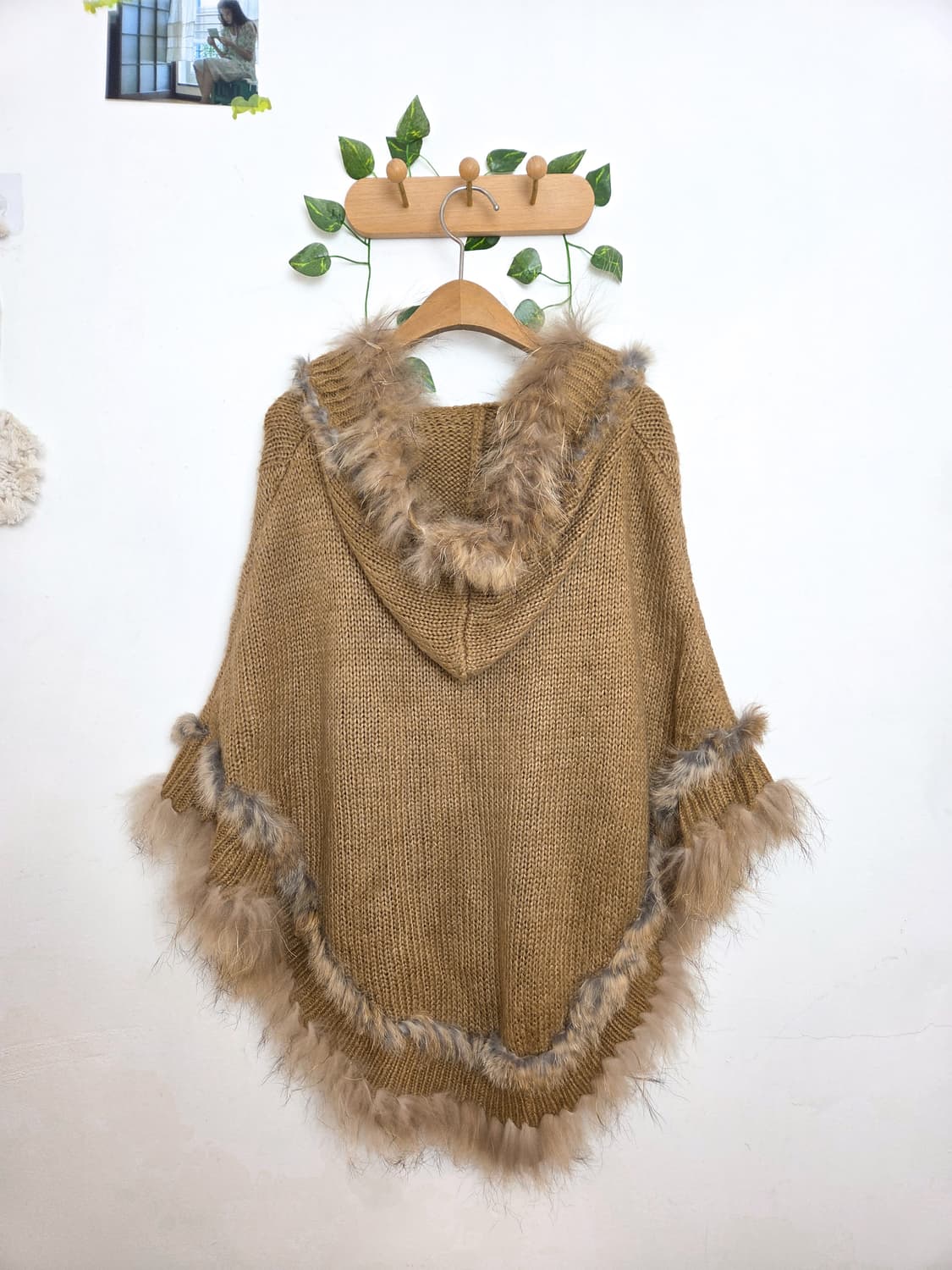 퍼 트리밍 케이프 니트 상품이미지4