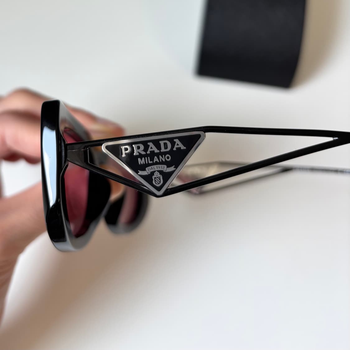PRADA 25SS 핑크 틴티드 선글라스 (풀구성) 상품이미지5