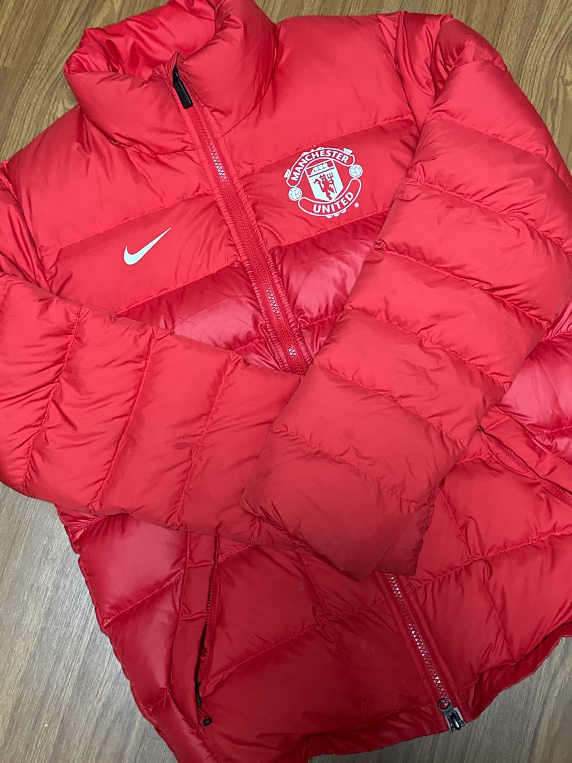 맨체스터 유나이티드 나이키 패딩 상품이미지1