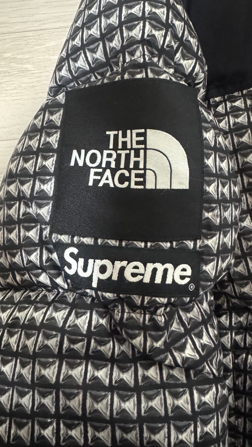 슈프림 x 노스페이스 스터드 눕시 자켓 블랙 - 21SS 팝니다. 상품이미지5