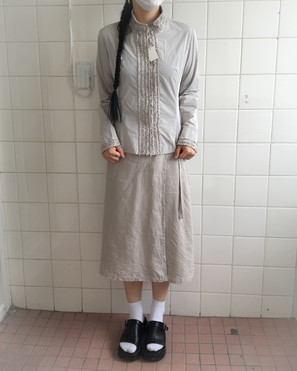 Frill point high neck glossy jacket 상품이미지8