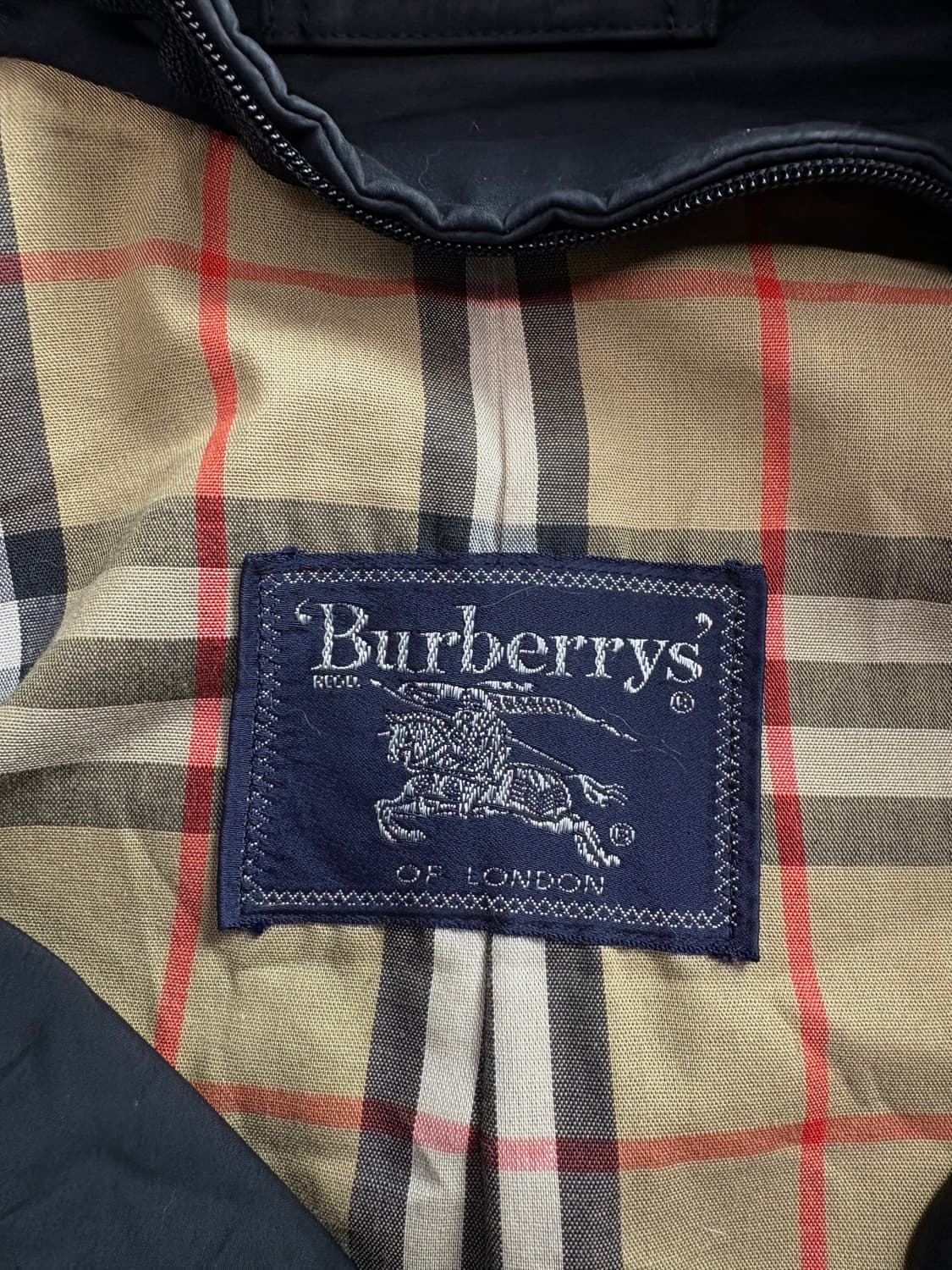 버버리 런던 클래식 아카이브 트렌치 코트 3566 상품이미지4