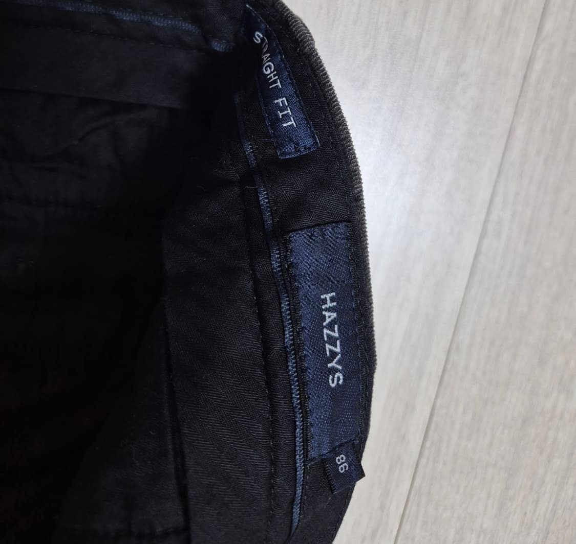 헤지스 차콜 코듀로이 팬츠 상품이미지2