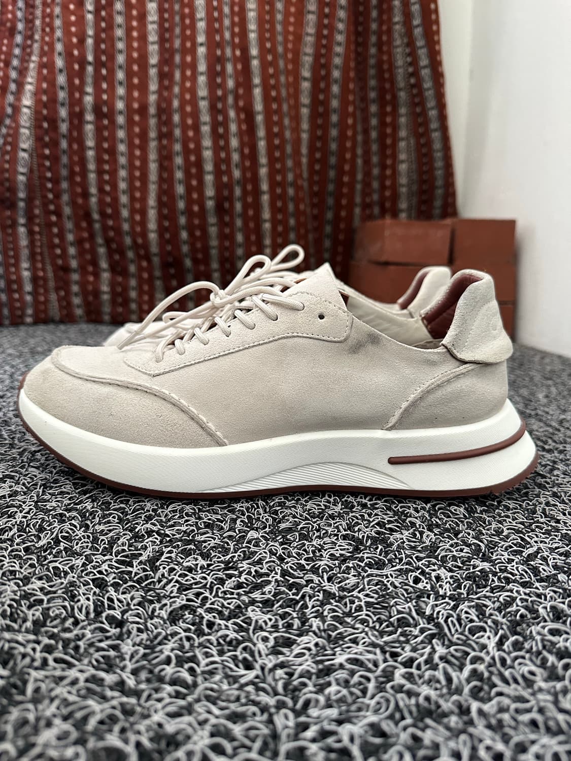 로로피아나 위크엔드 워크 스니커즈 41 / 255 상품이미지3