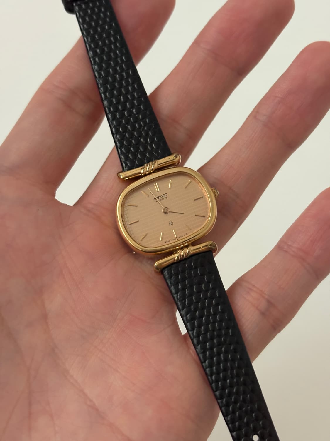 1980s Gold Oval Ladies Quartz 상품이미지1