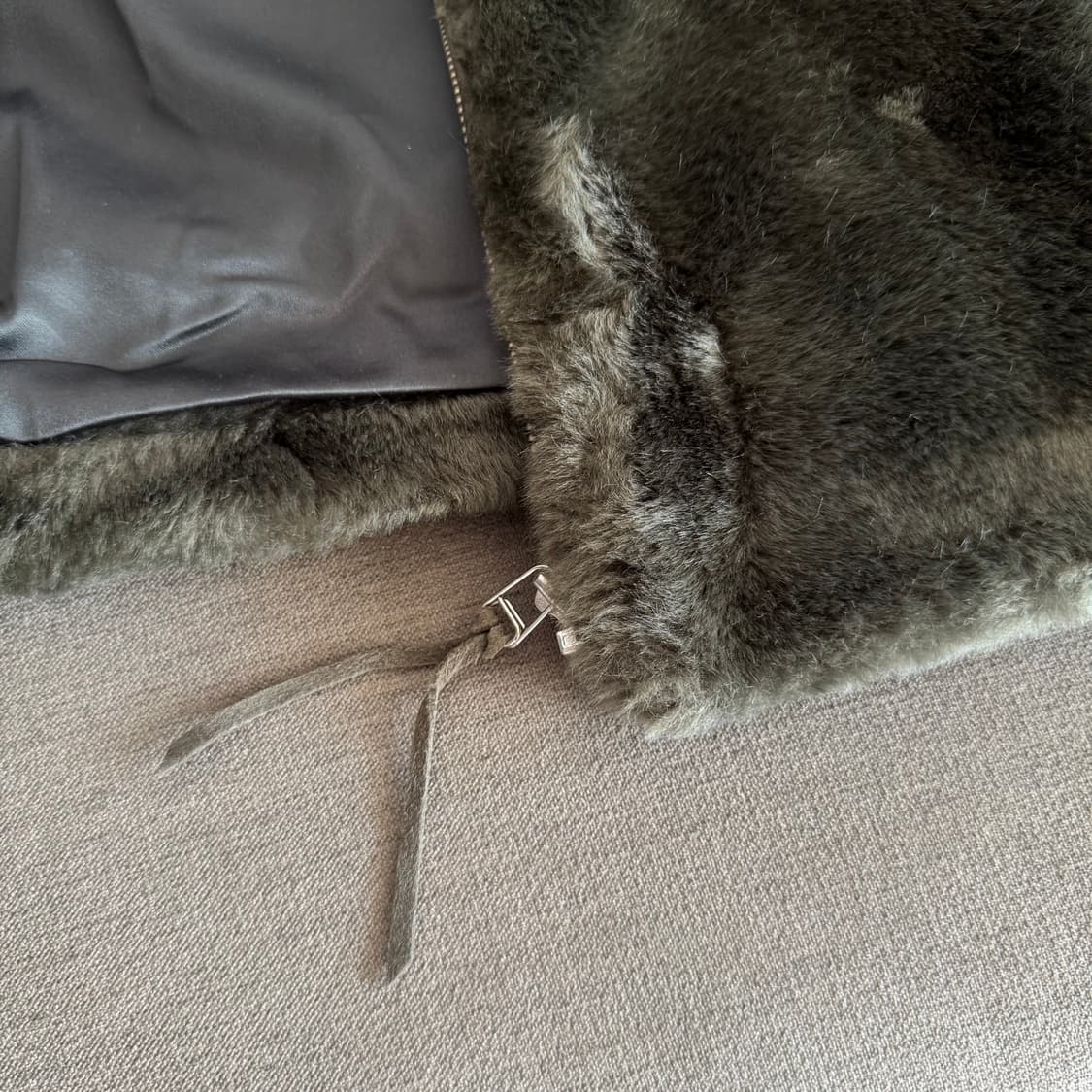 더오픈프로덕트 - 다크그린 퍼 자켓 상품이미지3