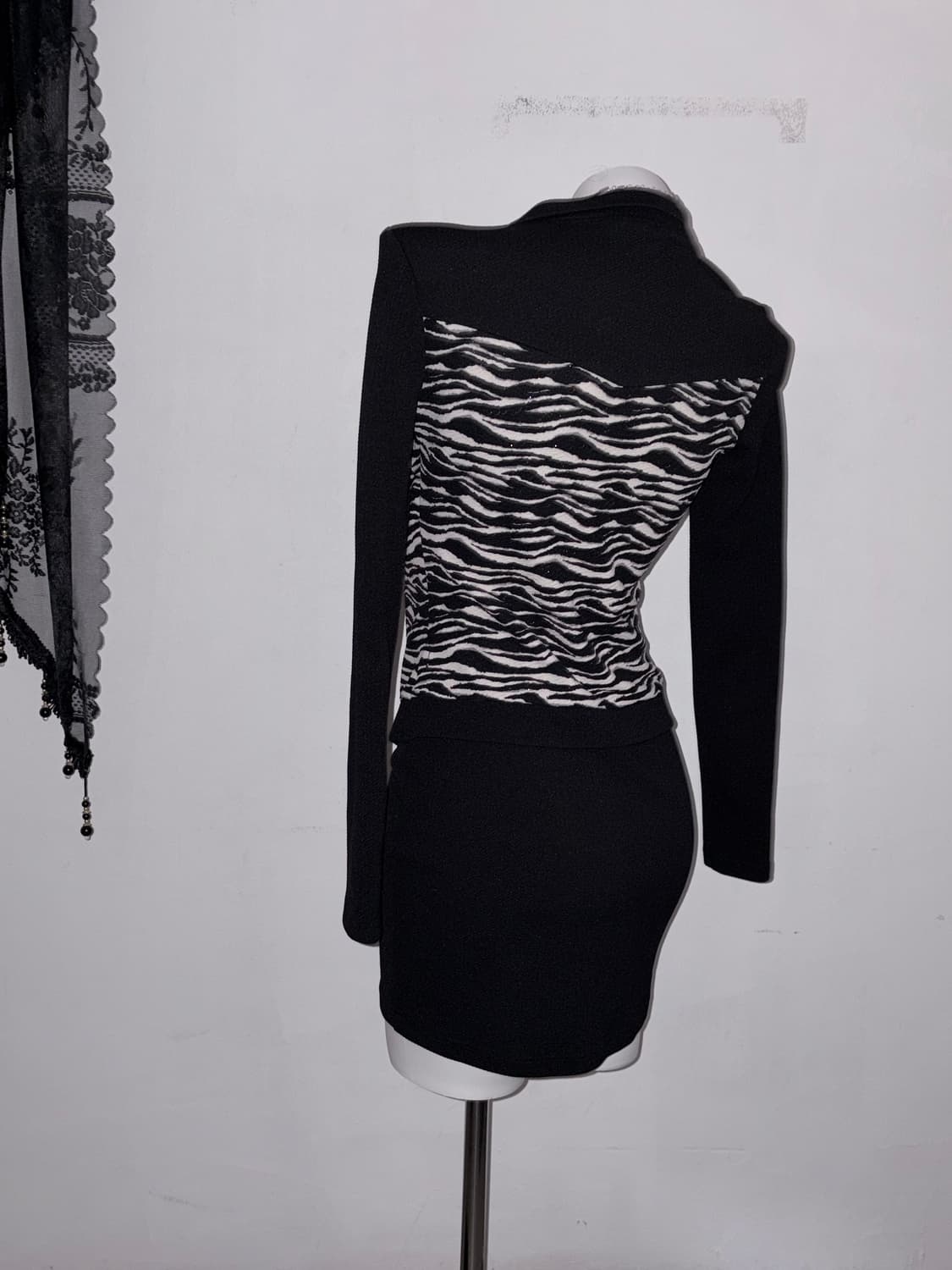 Egoist 에고이스트 00s 락스타 오네갸루 지브라 슬림핏 원피스 상품이미지6