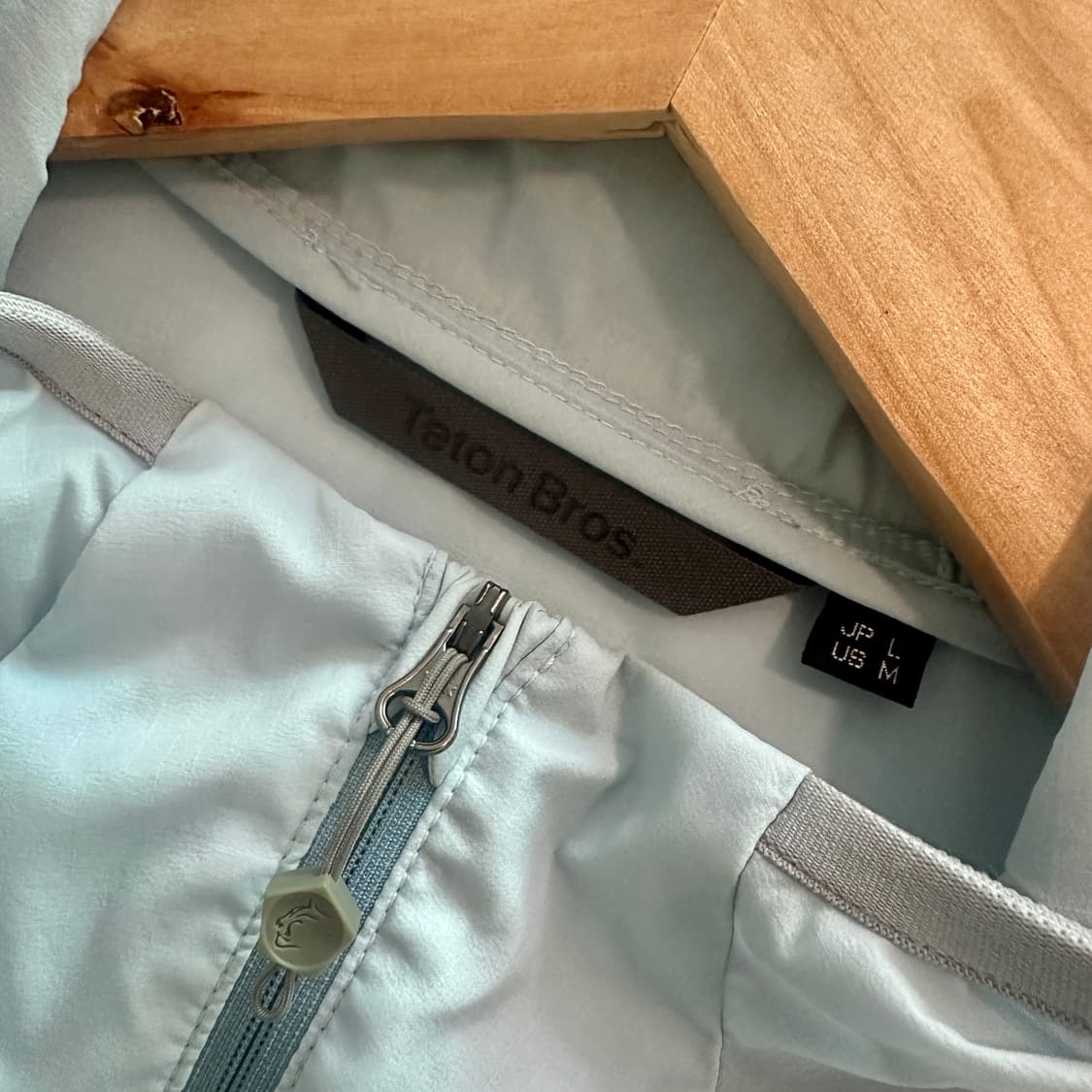 티톤브로스 얼라이브 윈드쉘 후디 상품이미지6