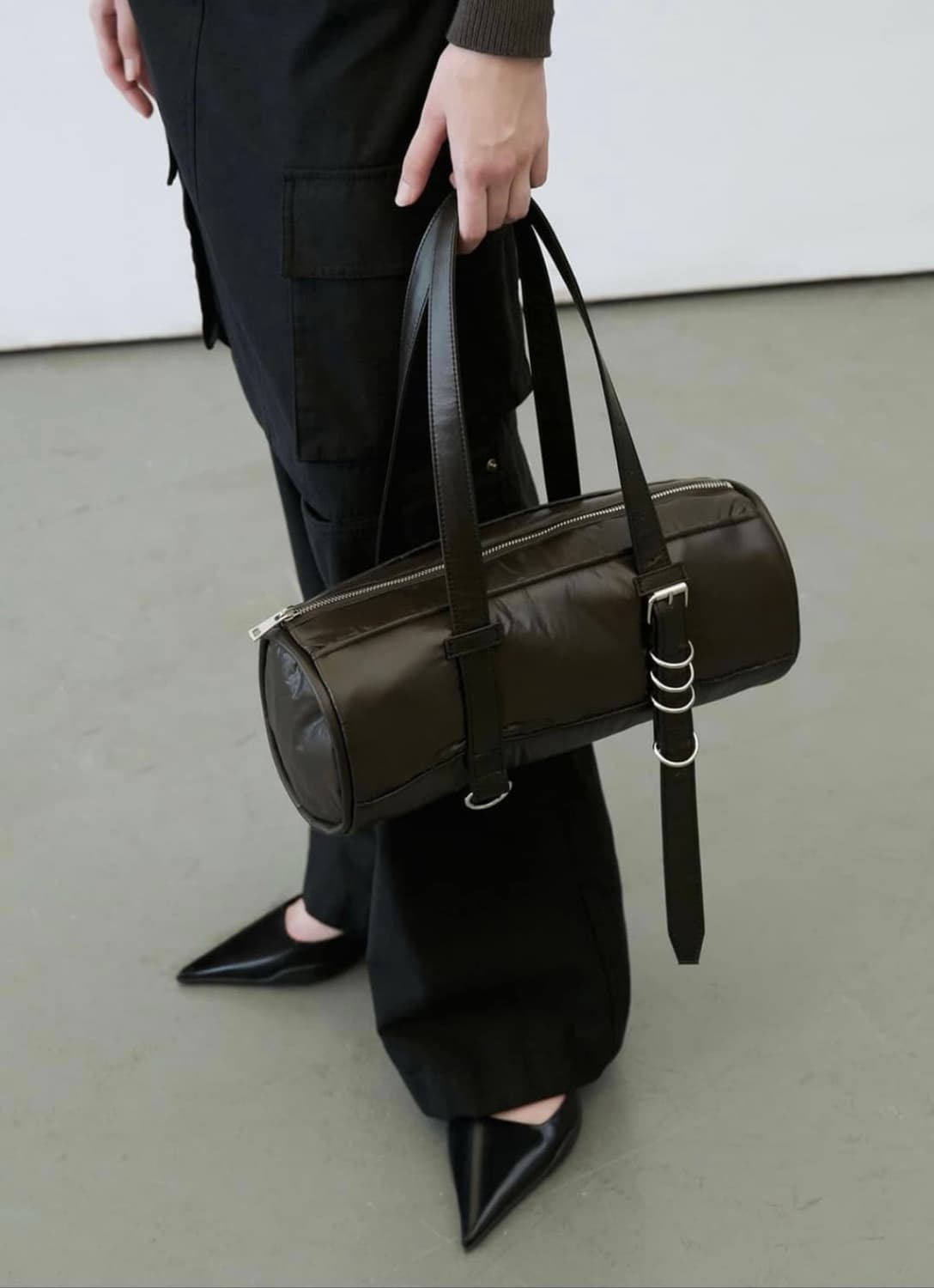 LCDC 벨트 스트랩 튜브백 상품이미지1