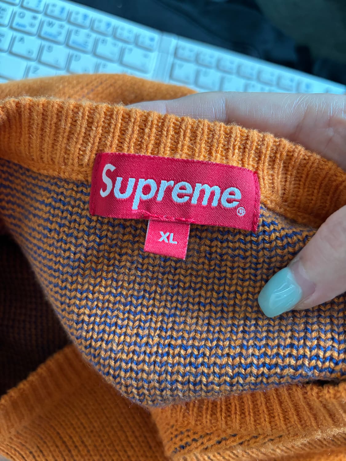 정품) 슈프림 수프림 supreme 뉴욕 스웨터 XL 상품이미지3