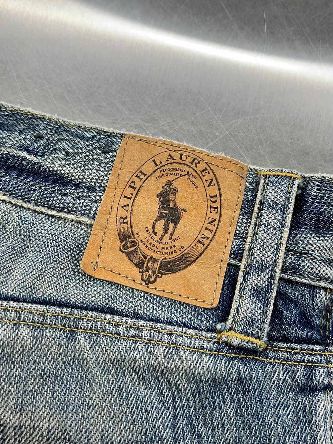랄프 로렌 디스트레스드 라이트 워시 데님 팬츠 상품이미지10