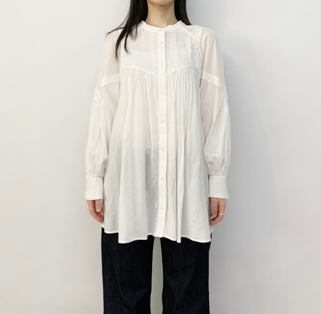 스튜디오 클립 블라우스 상품이미지1