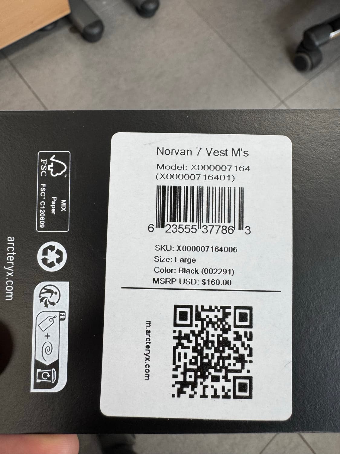 아크테릭스 노반7 베스트 블랙 L 상품이미지3