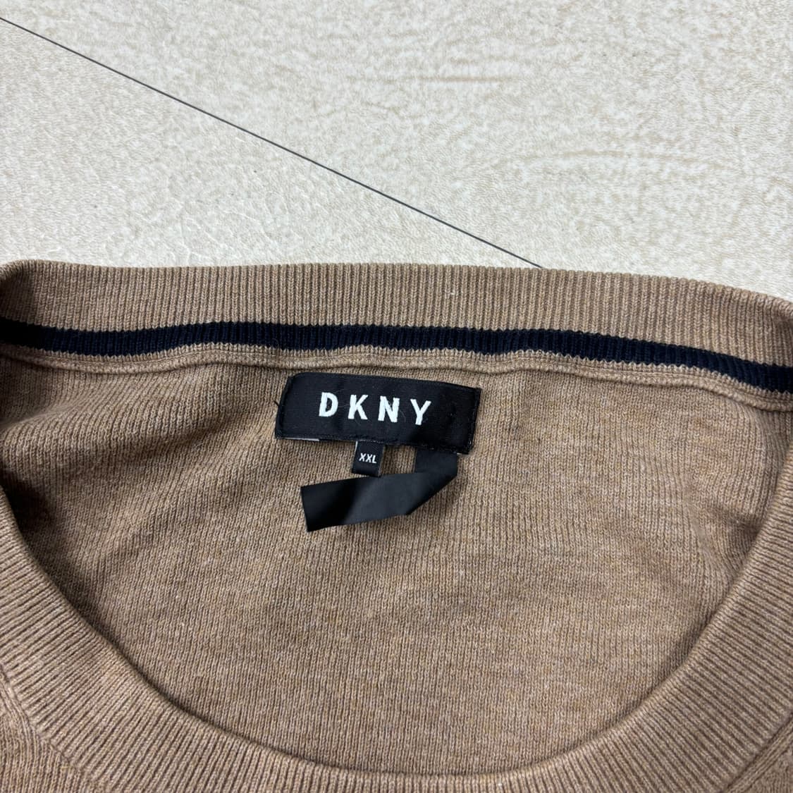 Dkny 빅로고 브라운 박시 니트 상품이미지3