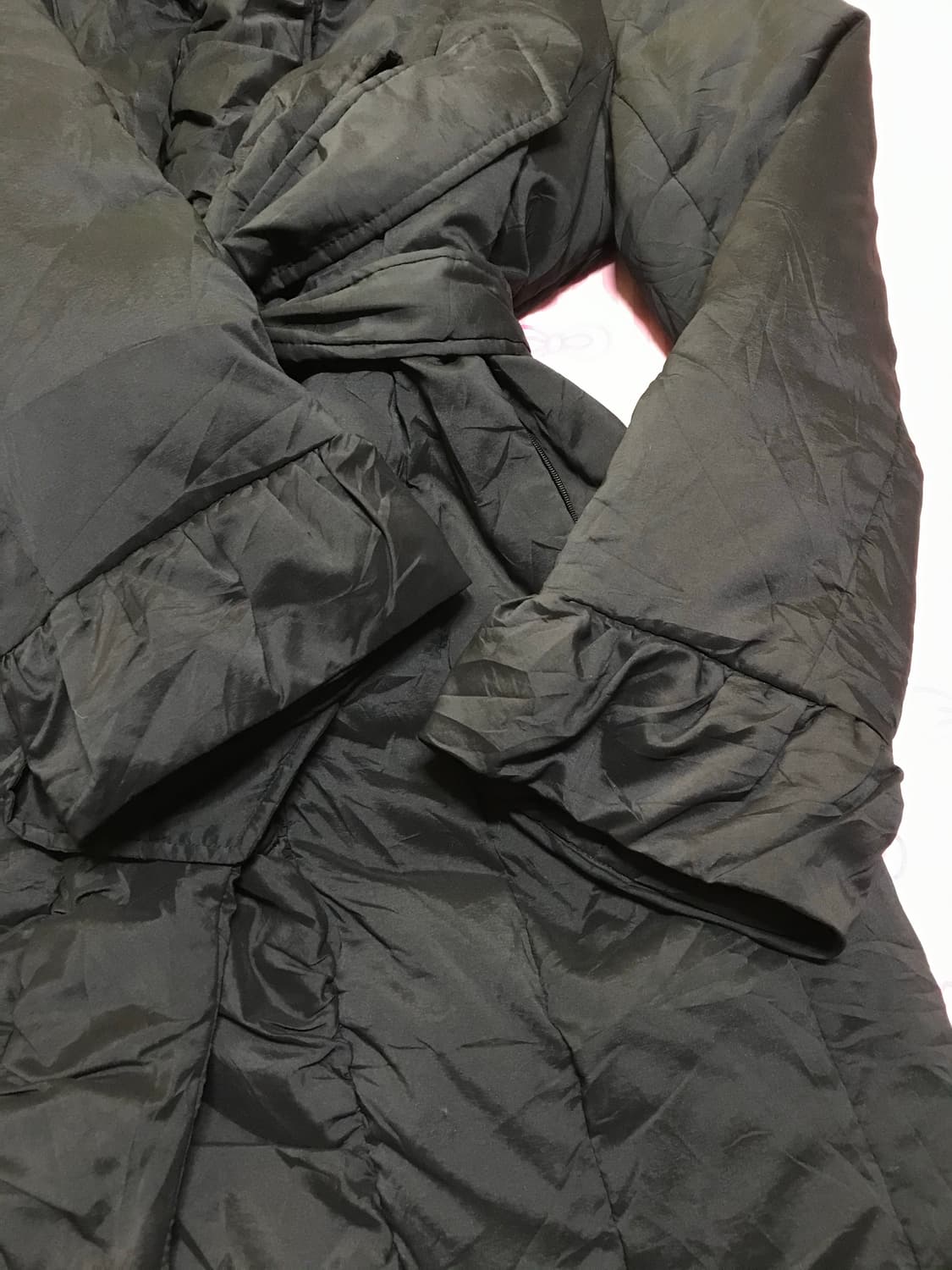 블랙 프릴 패딩 오네갸루아우터 상품이미지6