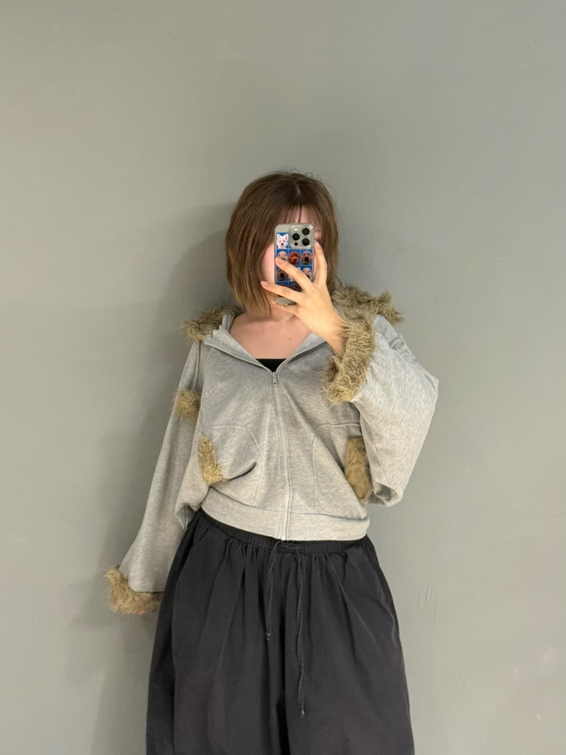 fur trimming point pom-pom hood zip-up 상품이미지1